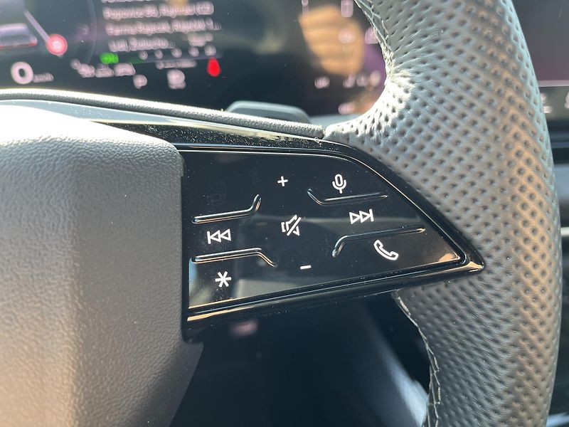 Audi A5 Avant TDI quattro 150kW STR - fotka 16 z 24