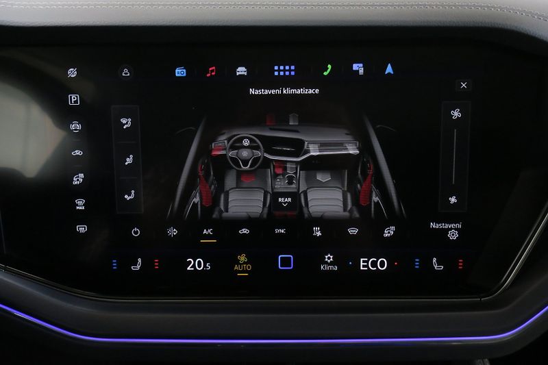 Volkswagen Touareg (2024) R-LINE 3,0TDI 210kW TOP VÝBAVA - fotka 32 z 50