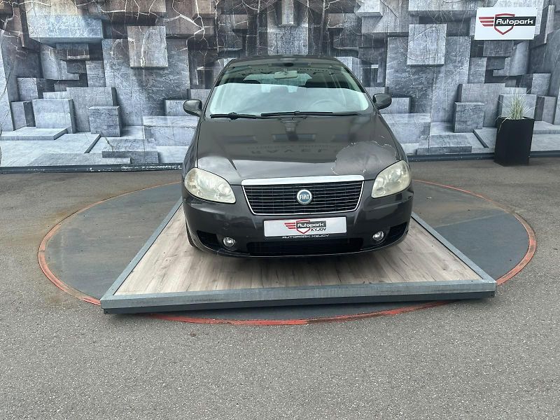 Fiat Croma (2005) 1.9JTD, 88KW - fotka 2 z 18