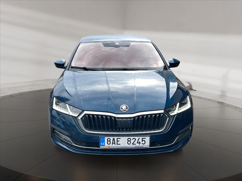 Škoda Octavia 2,0 TDI Style DSG - fotka 2 z 11