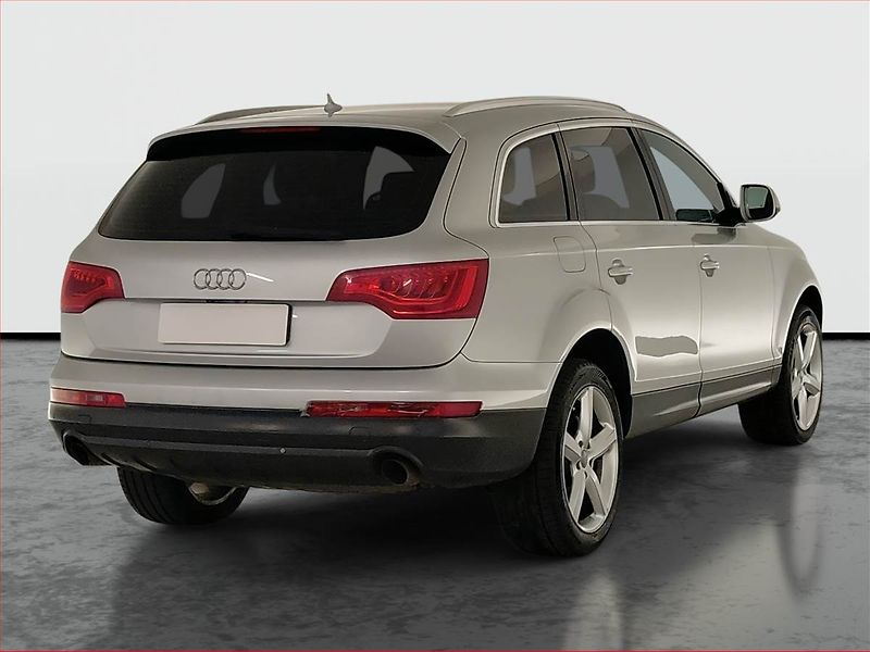 Audi Q7 (2011) 3.0 TDI, 4X4, Automat, 7 míst - fotka 5 z 23