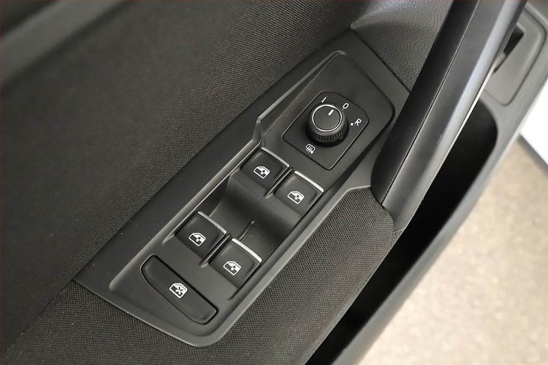 Volkswagen Tiguan Allspace (2023) Life 2.0 TDI - fotka 12 z 16
