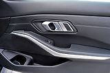 BMW Řada 3 320d xDrive/Lasery/kůže/1.maj. - náhled 18