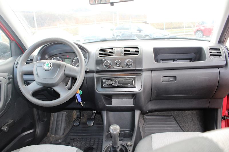 Škoda Fabia (2010) REZERVACE - fotka 15 z 16