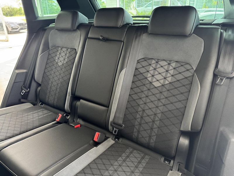 Volkswagen Tiguan 1,5TSI DSG*R-LINE*REZERVACE! - fotka 14 z 32