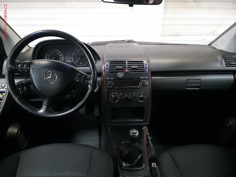 Mercedes-Benz Třídy A (2005) 1.7i, AC, STK4/28 - fotka 8 z 15