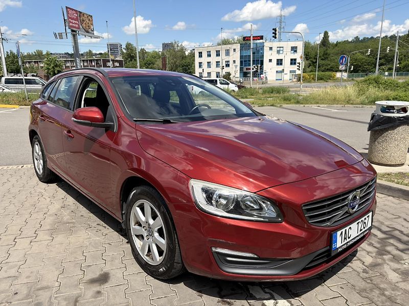 Volvo V60 (2014) - fotografie inzerátu