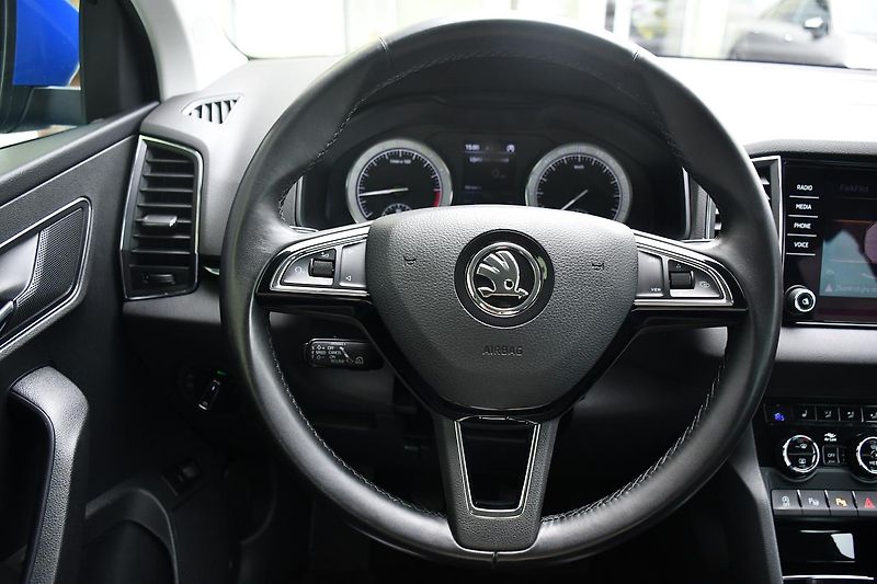 Škoda Karoq 1.6TDi STYLE TAŽNÉ 2xPNEU ČR - fotka 22 z 37