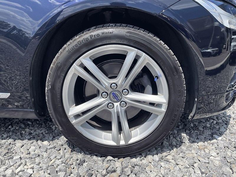 Volvo V90 (2016) 2.0 T5,187kW,Inscription,DPH,K - fotka 48 z 51