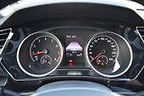 Volkswagen Touran (2018) 1.4TSI 110kw R-line NAVI LED - náhled 34