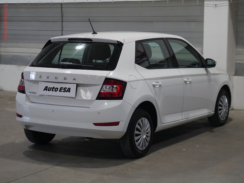 Škoda Fabia (2020) 1.0i, 2.maj,ČR, Active - fotka 4 z 14