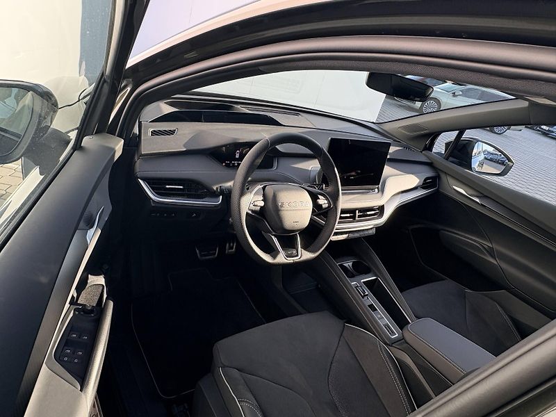 Škoda Enyaq (2026) Sportline 4x4 82 kWh - fotka 3 z 6