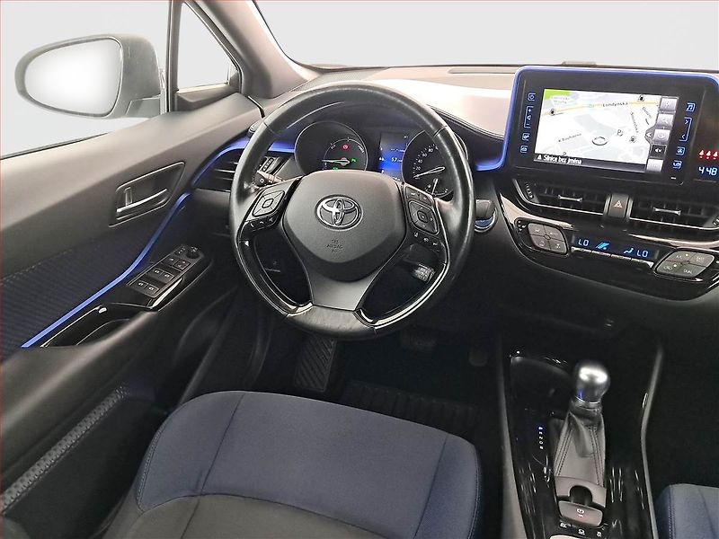 Toyota C-HR (2016) 1.8 Hybrid, Automat - fotka 7 z 21