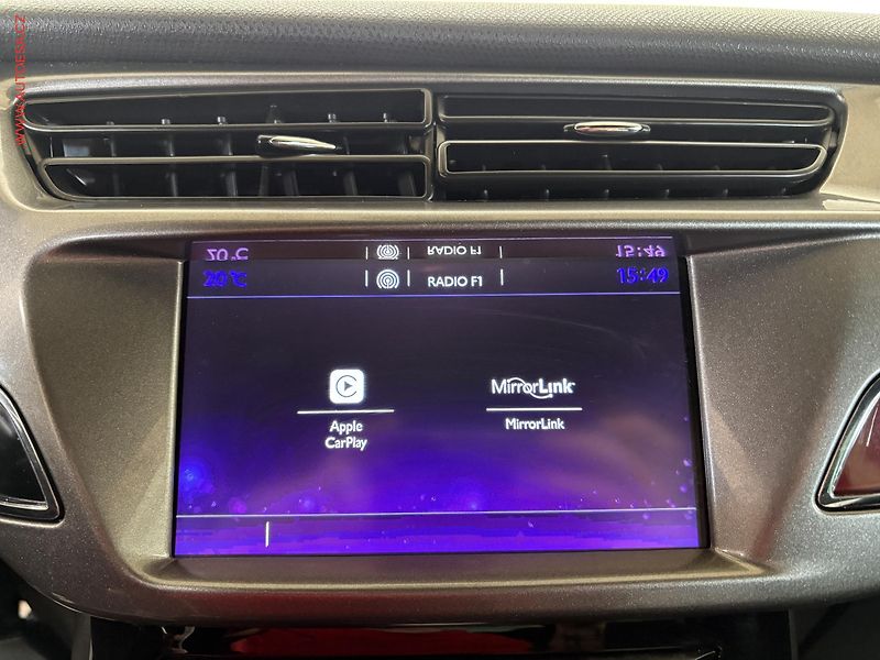 DS Automobiles DS3 (2016) 1.2PT, Navi, kamera - fotka 11 z 14