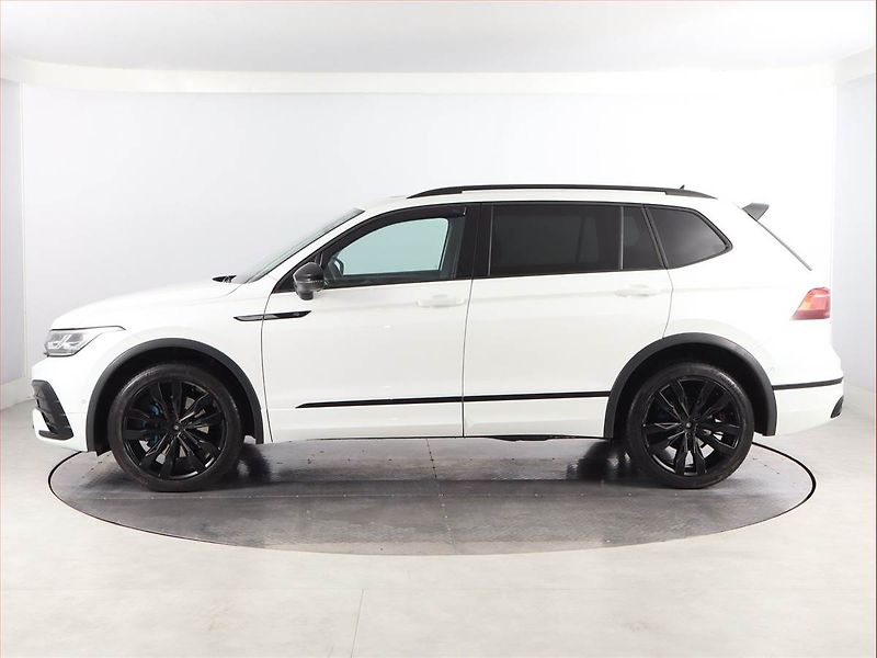 Volkswagen Tiguan Allspace (2022) R-Line 2.0 TDI - fotka 3 z 21