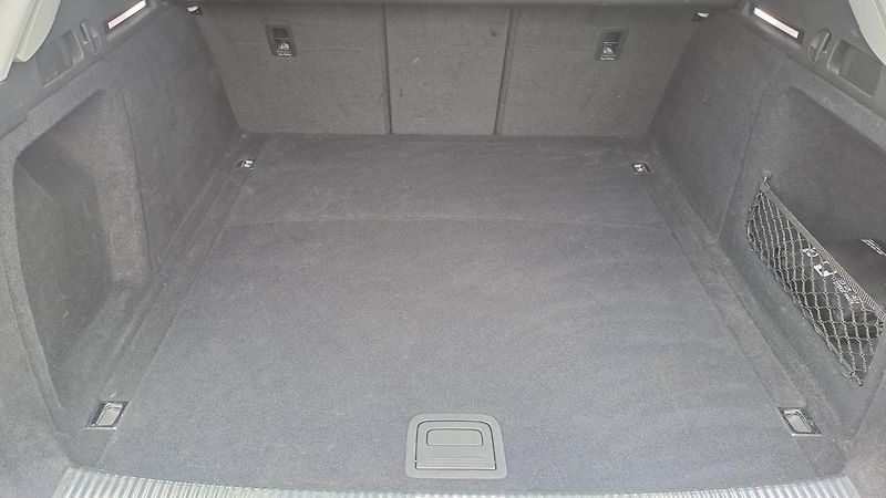 Audi A4 30 TDi S tronic Business line  - fotka 12 z 33