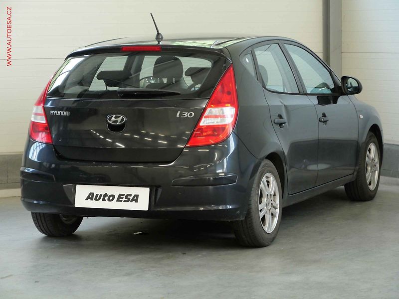 Hyundai i30 (2009) 1.4i, ČR, STK2/28 - fotka 4 z 20