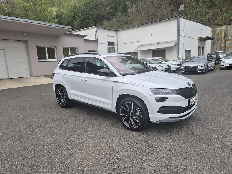 Škoda Karoq SPORTLINE 110kw 4x4 DSG   - fotka 3 z 47