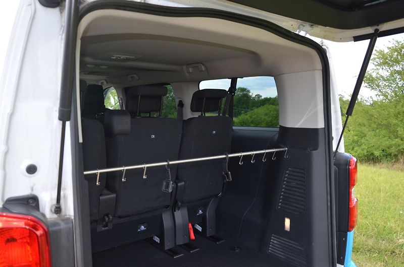 Toyota ProAce (2022) ČR L2 Automat 8 pax Webasto - fotka 21 z 28