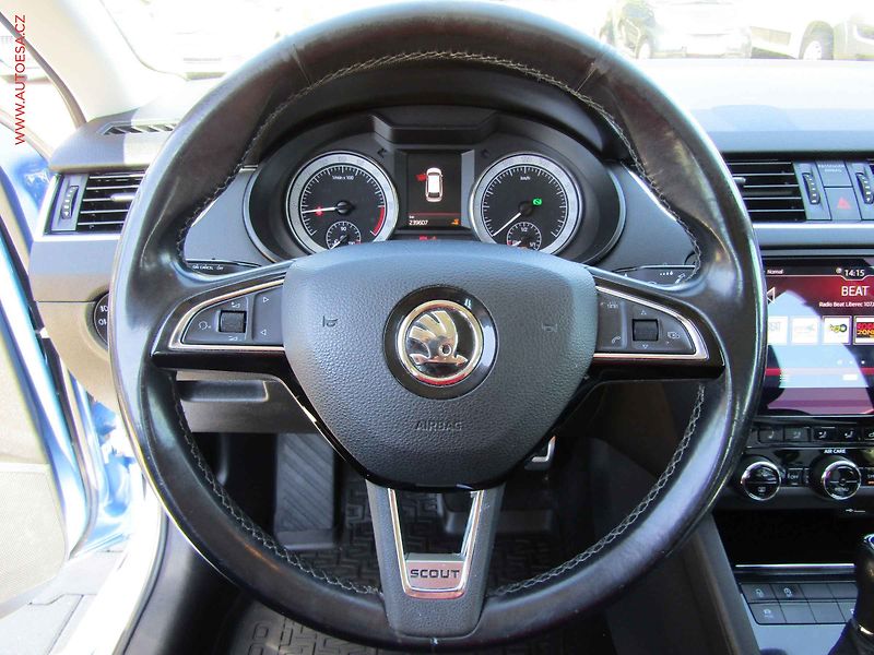 Škoda Octavia (2017) 2.0 TDi 4x4, Scout, DSG - fotka 11 z 15