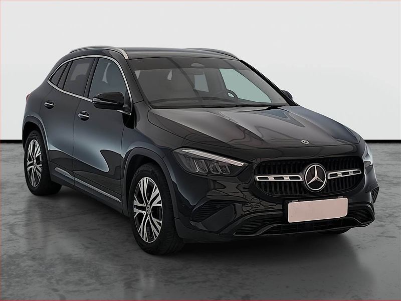 Mercedes-Benz GLA (2023) 200 d 4MATIC - fotka 1 z 16