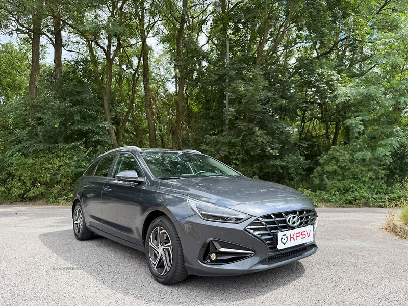 Hyundai i30 (2023) 1.0 T-GDI / 88 kW, Automat - fotka 2 z 19