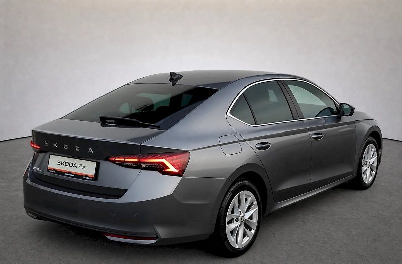 Škoda Octavia (2025) Top Selection 1,5 Tsi 110 Kw D - fotka 2 z 39