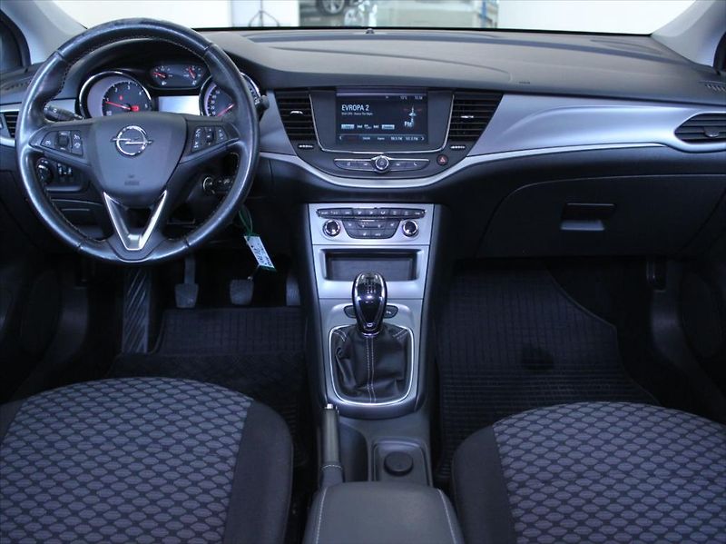 Opel Astra 1,6 CDTi 81kW Záruka 116tkm.ČR - fotka 8 z 18