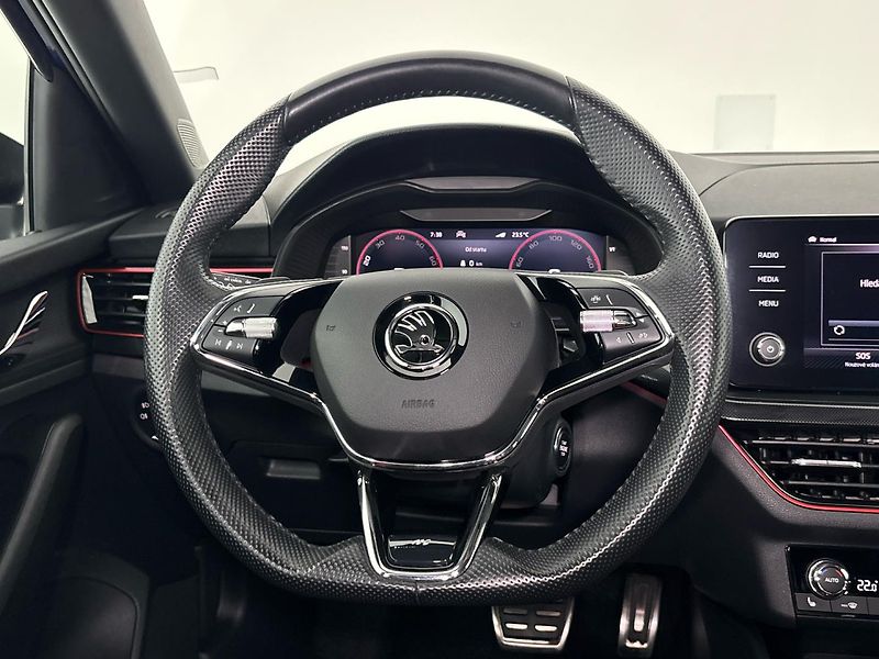 Škoda Scala Monte Carlo DSG - fotka 18 z 28