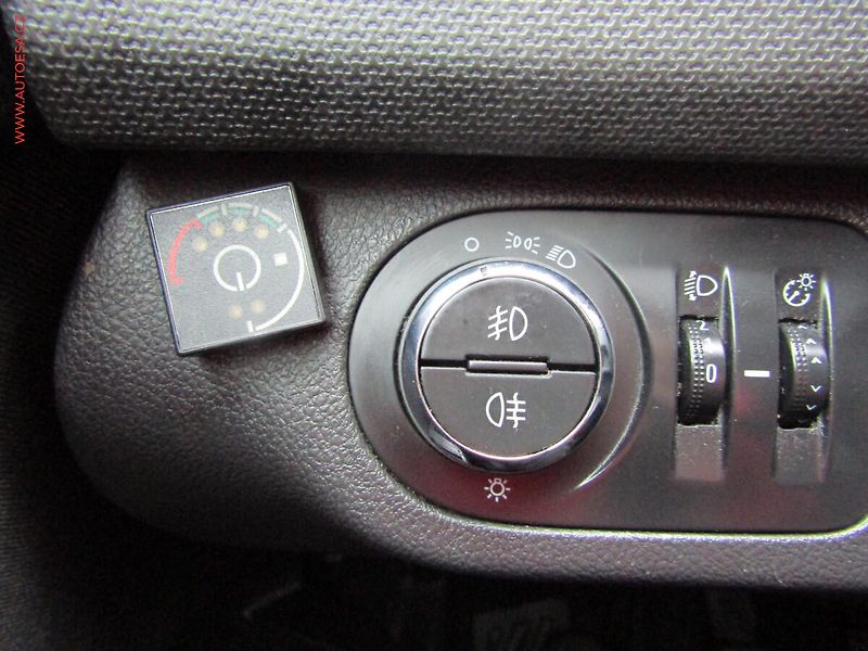 Opel Meriva (2017) 1.4i, ČR, AC - fotka 14 z 17