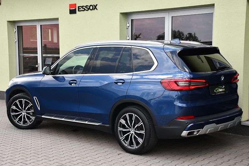 BMW X5 xDrive30d PANO TAŽNÉ 2XALU - fotka 3 z 42