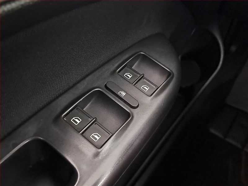Škoda Octavia (2008) 2.0 TDI - fotka 18 z 18