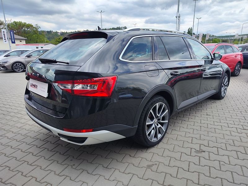 Škoda Superb 2.0 TDi/147kW Scout DSG 4x4 - fotka 5 z 39