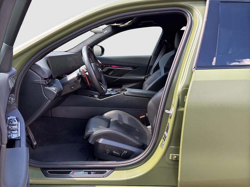 BMW M5 - fotka 2 z 23
