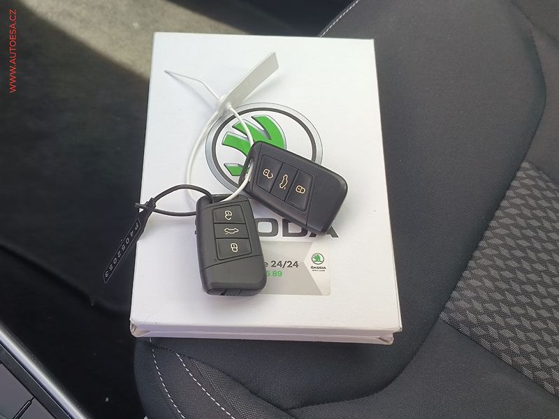 Škoda Fabia (2023) 1.0 TSi, Style, navi - fotka 25 z 25