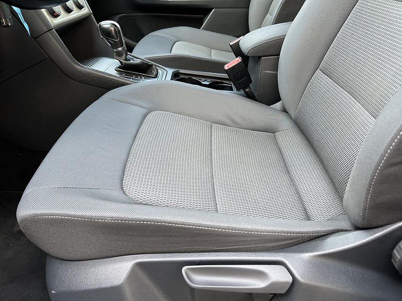 Volkswagen Golf Sportsvan 1.4TSi 92kw DSG KLIMA - fotka 11 z 48