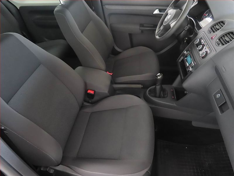 Volkswagen Caddy (2014) 1.2 TSI, 5Míst, ČR - fotka 9 z 14