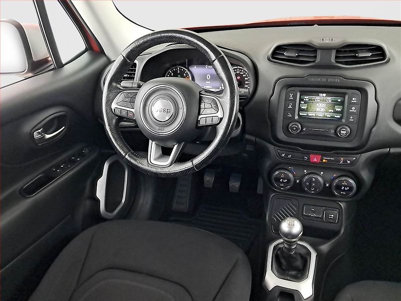 Jeep Renegade (2015) 1.6 MultiJet, Serv.kniha - fotka 7 z 17