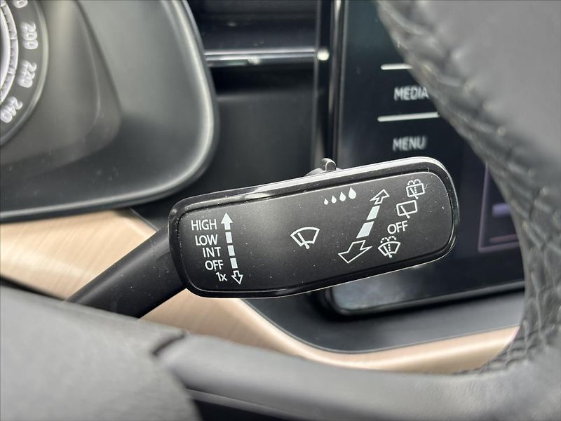 Škoda Scala 1,0 TSi Style ELkufr MRTVÝúhel - fotka 34 z 43