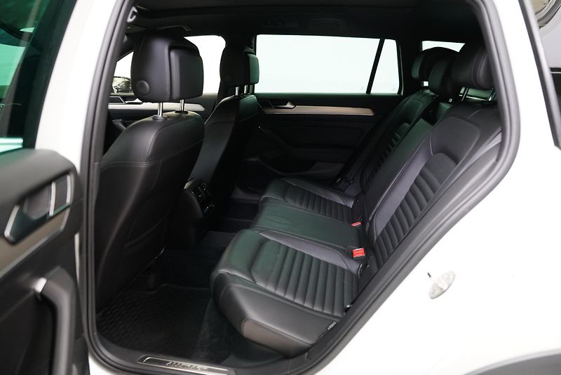 Volkswagen Passat - fotka 24 z 26