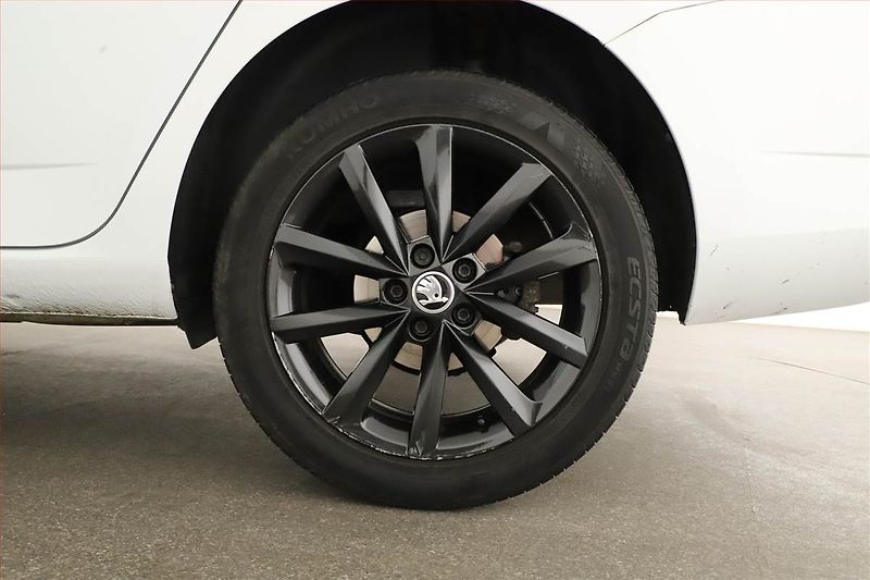 Škoda Fabia (2020) Style Plus 1.0 TSI, Serv.kniha - fotka 12 z 17
