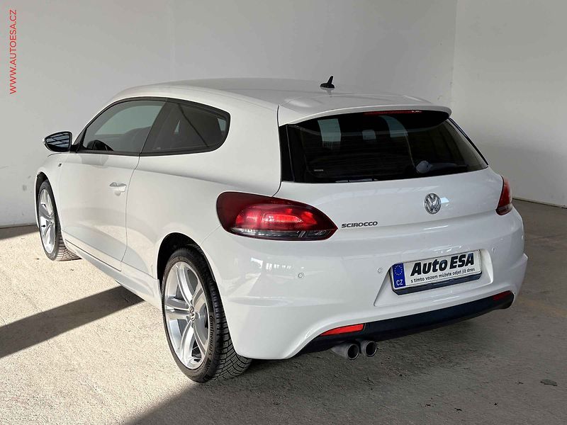 Volkswagen Scirocco (2012) 2.0 tsi - fotka 6 z 16