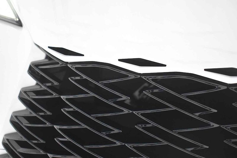 Lexus odtajnil novou generaci svého bestselleru RX