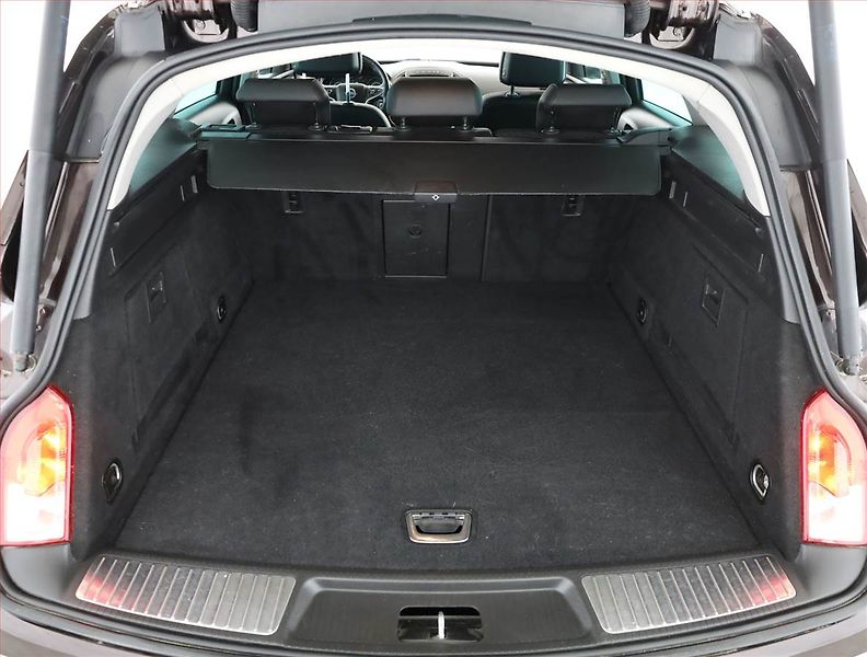 Opel Insignia (2015) 2.0 CDTI, 4X4, Automat - fotka 18 z 19