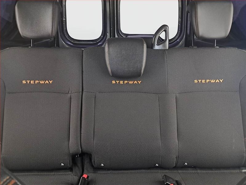Dacia Dokker (2018) Stepway 1.2 TCe, 5Míst, ČR - fotka 10 z 15