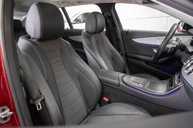 Mercedes-Benz Třídy E E 200 4MATIC*AVANTGARDE*ČR 1.M - fotka 11 z 47