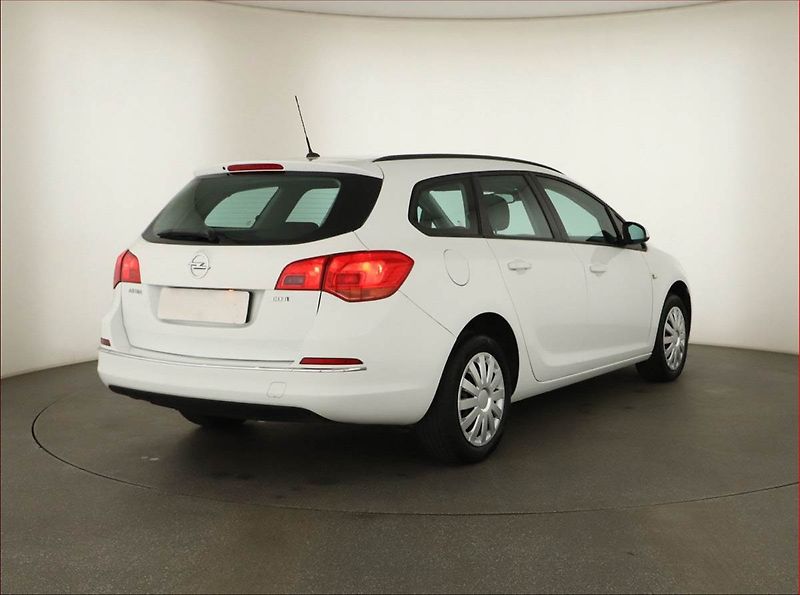Opel Astra (2014) 1.7 CDTI, Serv.kniha, Tempomat - fotka 5 z 12