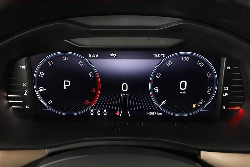 Škoda Kamiq (2023) Style 1.0 TSI - fotka 9 z 15