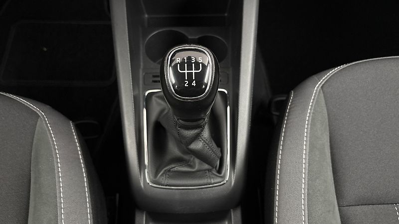 Škoda Fabia 1.0 TSI Style Combi - fotka 23 z 23