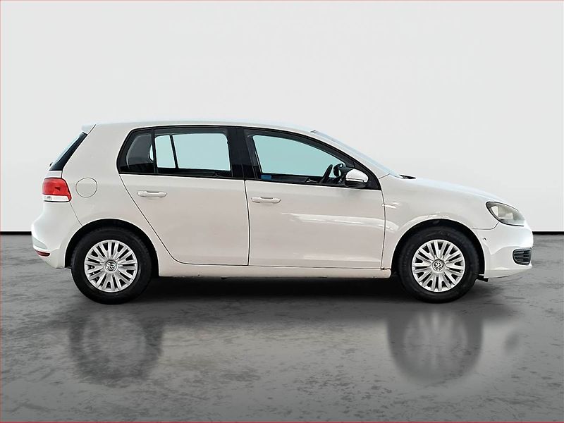 Volkswagen Golf (2010) 1.4 16V - fotka 6 z 15